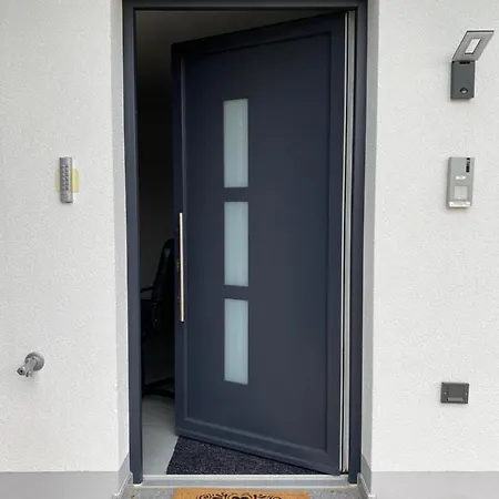 Comfortable Home In Nuremberg: Vacation Or Work!